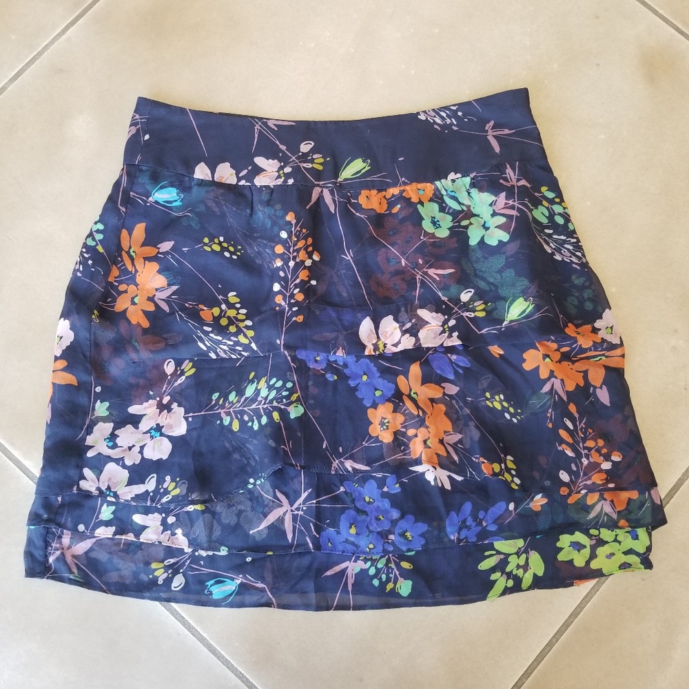 Zara Basic Navy Tiered Skirt Floral Size M - Picture 3 of 5